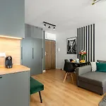 Jarzębinowy Z Ogródkiem * Łódź