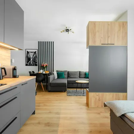 Jarzębinowy Z Ogródkiem