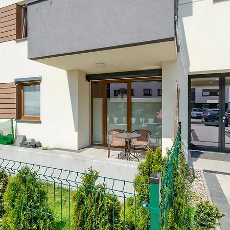 Jarzebinowy Z Ogrodkiem Appartement Łódź