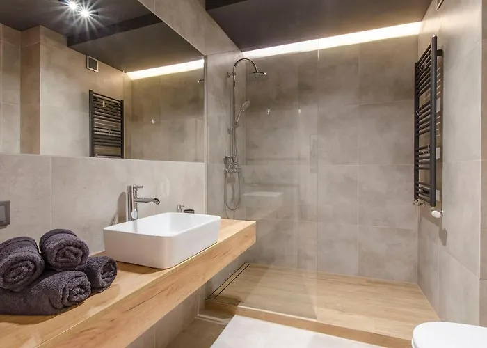 Jarzebinowy Z Ogrodkiem *